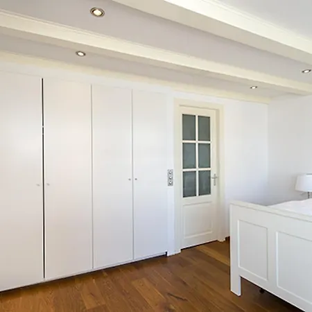 Catch Apartment